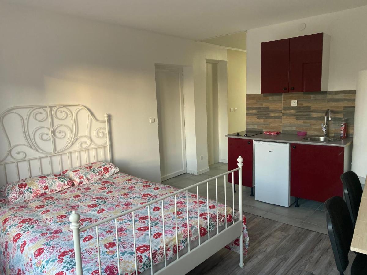 The Montreal Suite Serris Ngoại thất bức ảnh